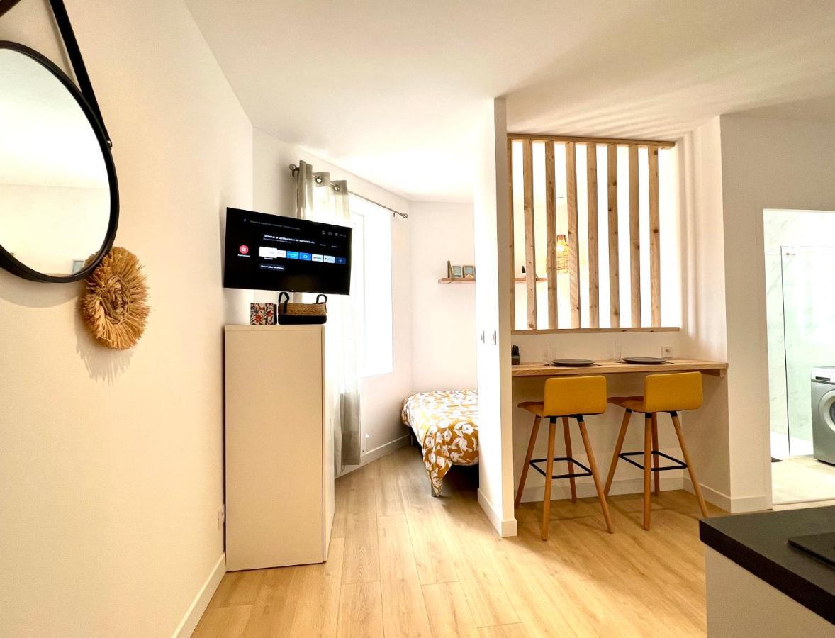 Appartement ~ Un Lundi Au Soleil~ A 15 Min De Lyon Miribel  Eksteriør billede