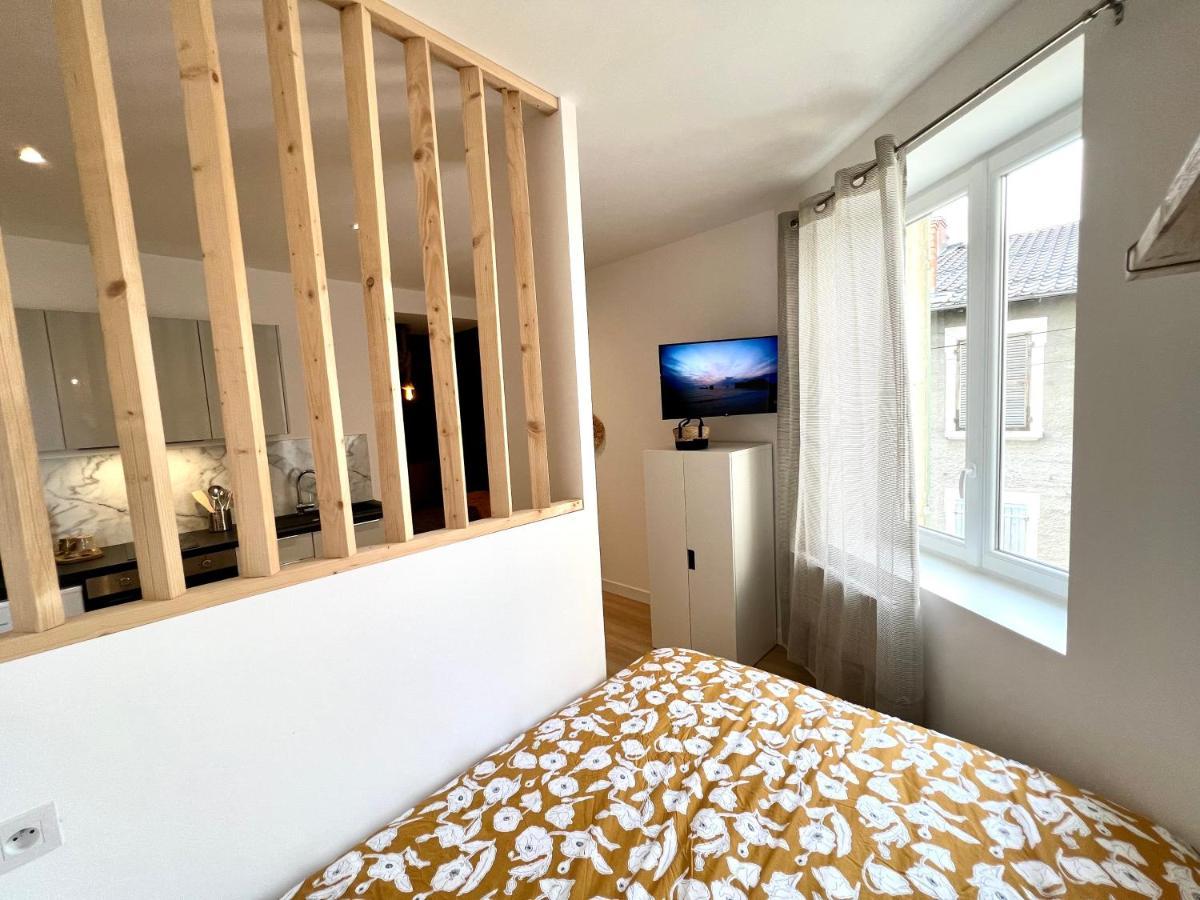 Appartement ~ Un Lundi Au Soleil~ A 15 Min De Lyon Miribel  Eksteriør billede